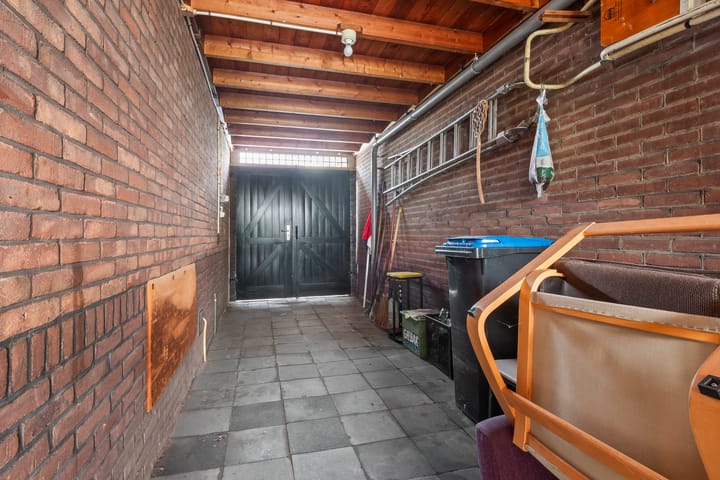 Photo 32 of Vliertstraat 27