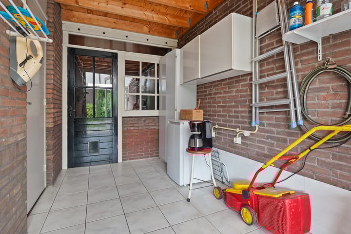 Photo 33 of Vliertstraat 27