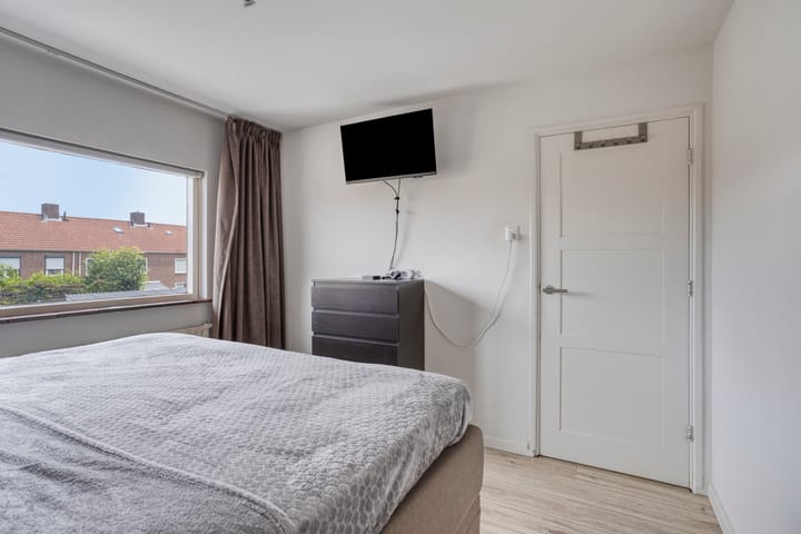 Foto 23 van Burgemeester van Hooffln 58