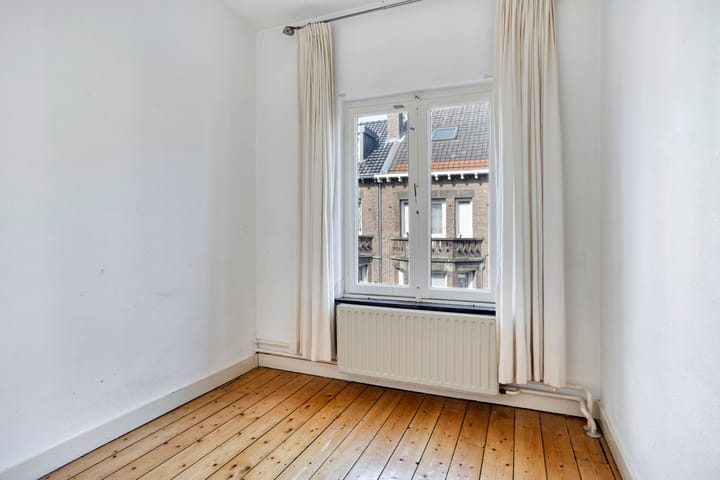 Foto 29 van Joseph Hollmanstraat 17-A