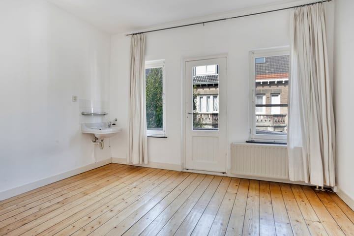 Foto 30 van Joseph Hollmanstraat 17-A