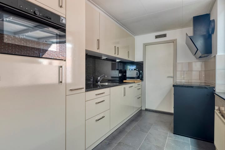 Photo 8 of Dr. Kuijperstraat 47