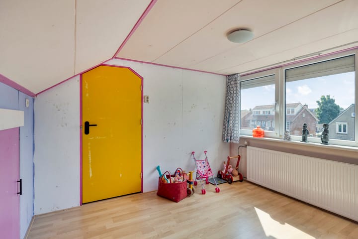 Photo 21 of Dr. Kuijperstraat 47