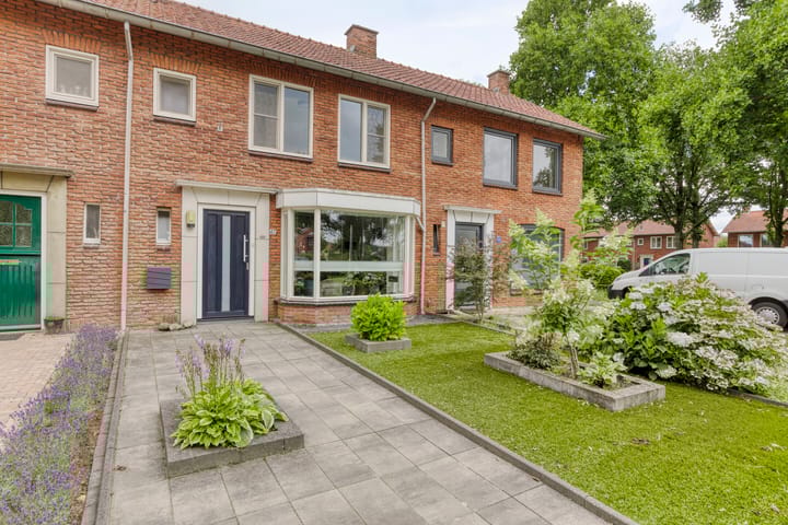 Photo 25 of Dr. Kuijperstraat 47