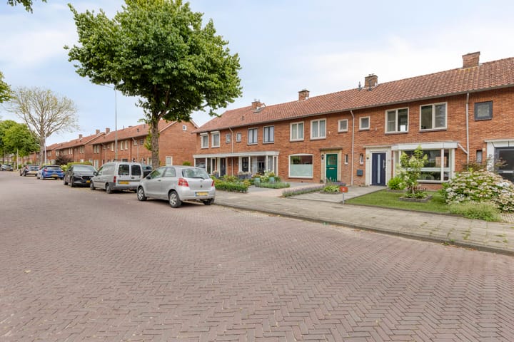 Photo 26 of Dr. Kuijperstraat 47