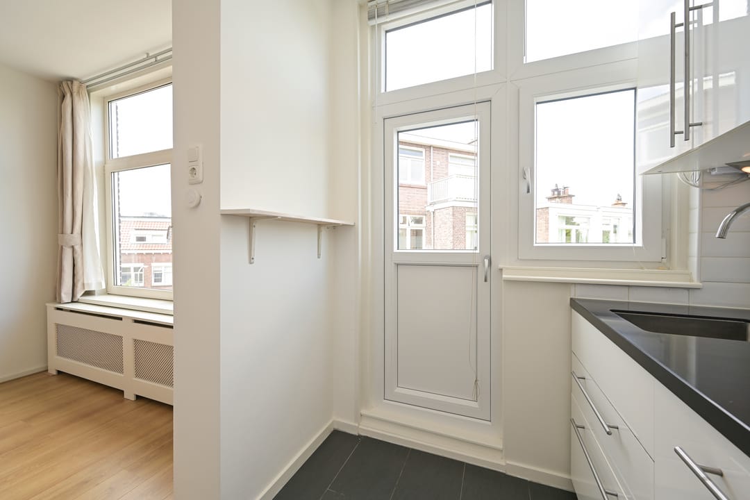 Photo 11 of 2e Joan Maetsuyckerstraat 239