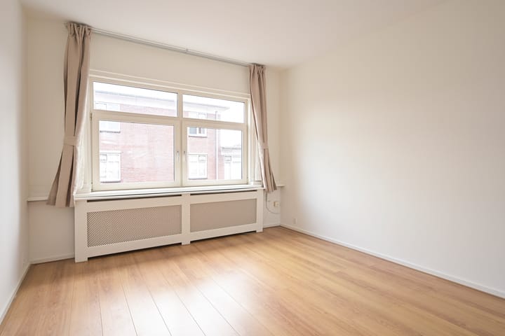 Foto 23 van 2e Joan Maetsuyckerstraat 239