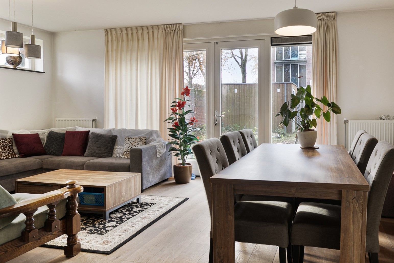 Photo 9 of Mortel 63