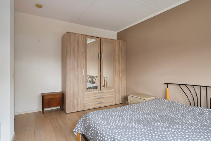 Foto 20 van Mortel 63