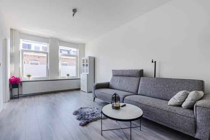 Photo 2 of Colensostraat 58-RD