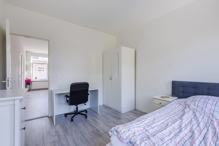 Photo 8 of Colensostraat 58-RD