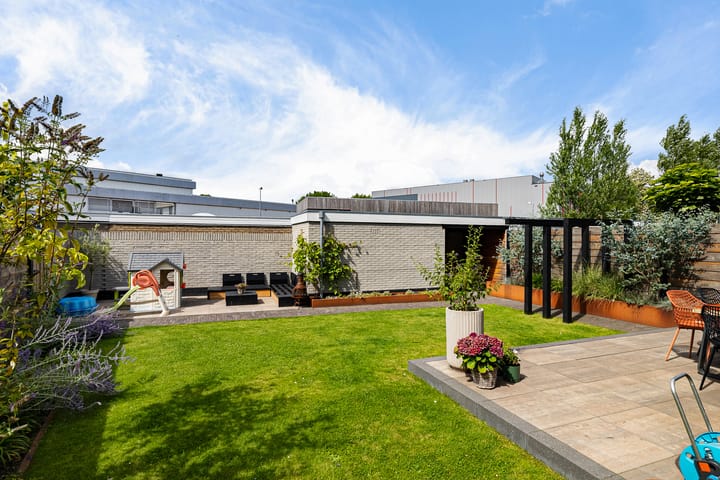 Foto 36 van Couperuslaan 17