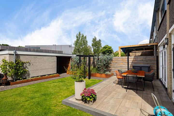 Foto 37 van Couperuslaan 17