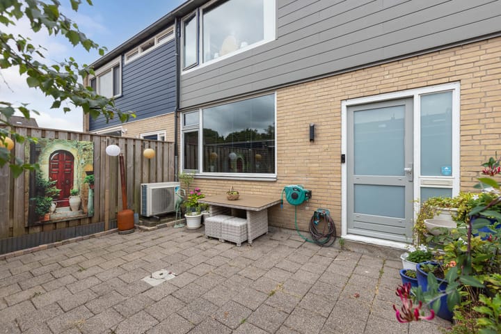 Foto 12 van Delta 12