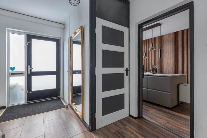 Foto 14 van Delta 12