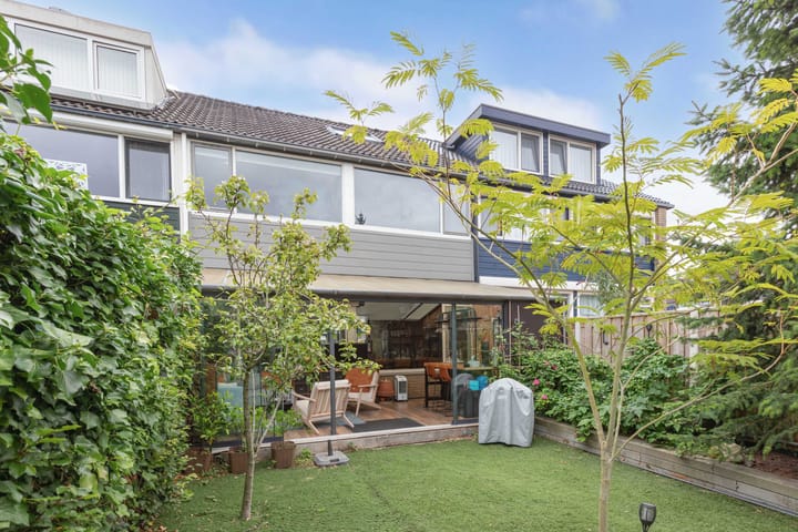 Foto 50 van Delta 12