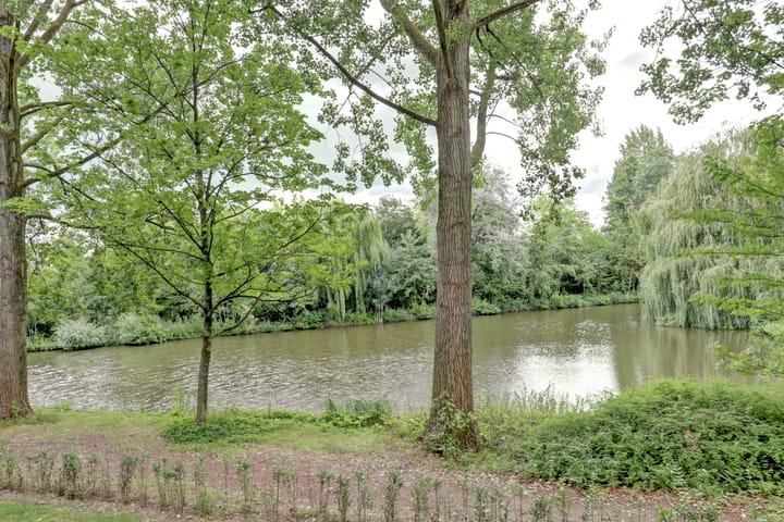 Foto 26 van Van Bosseplantsoen 86