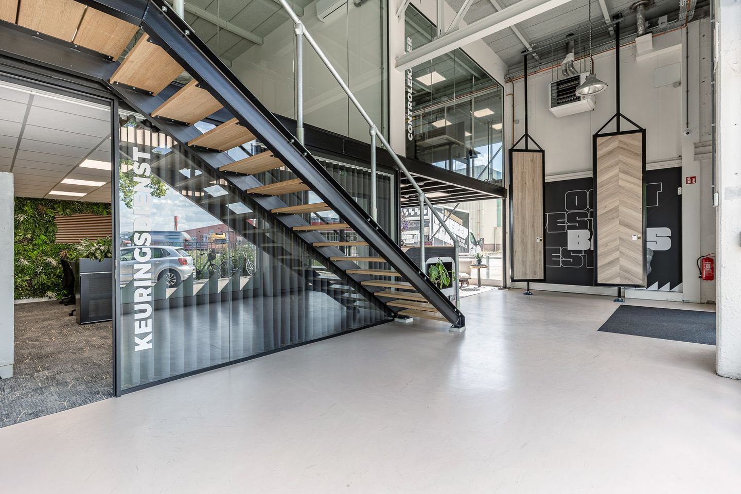 View photo 3 of De Run 5128-5138