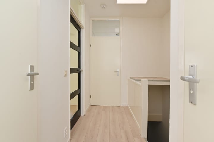 Foto 3 van Burgemeester Waldeckstraat 8