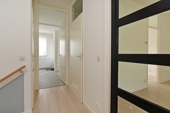 Foto 4 van Burgemeester Waldeckstraat 8