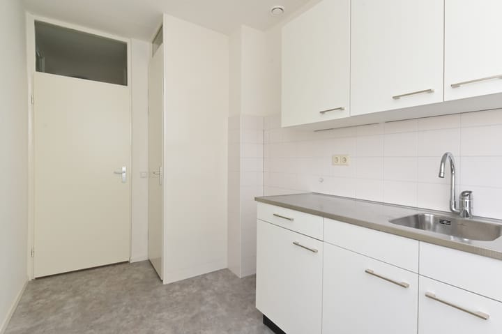 Foto 13 van Burgemeester Waldeckstraat 8