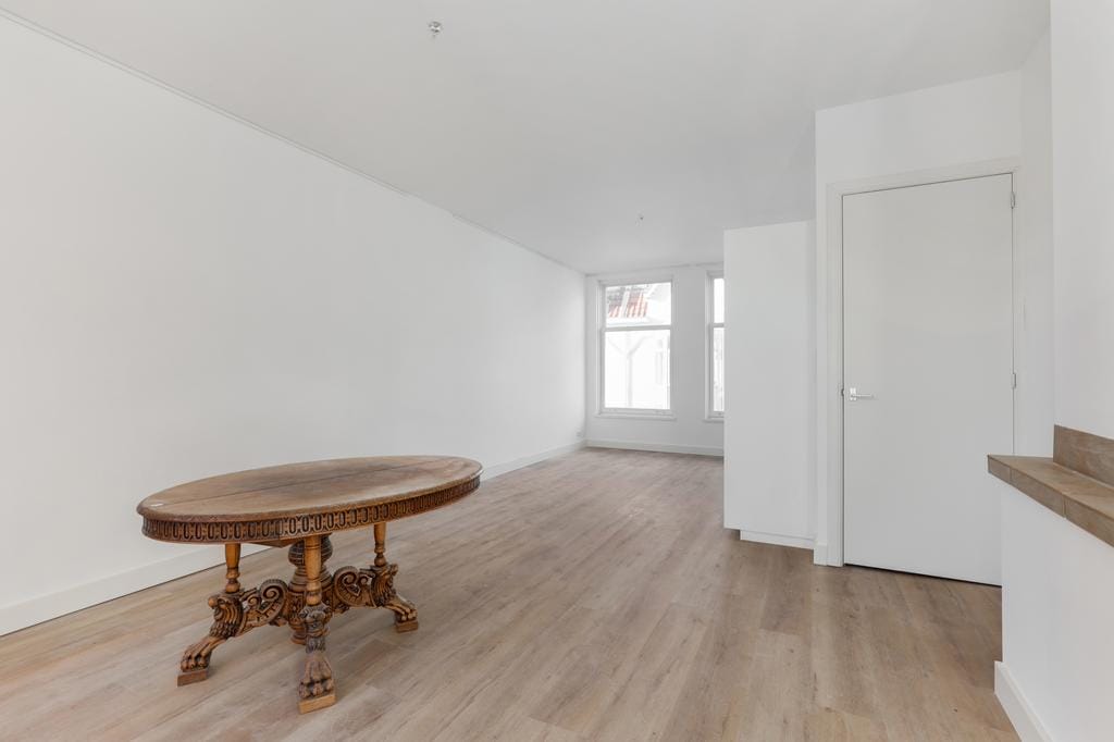 Photo 6 of Kennemerstraat 20-RD