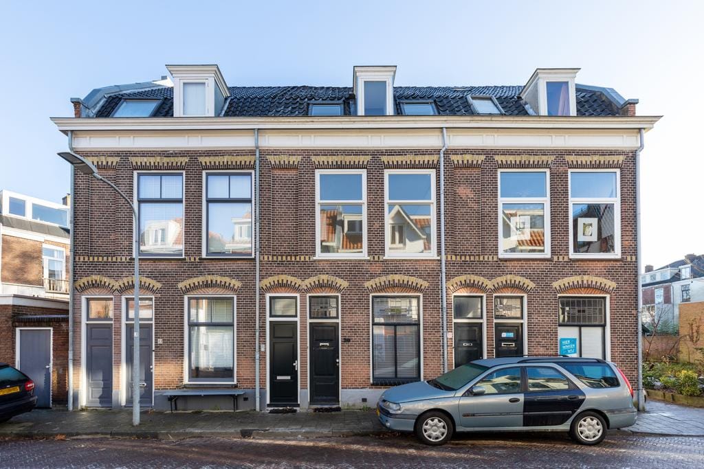 Photo 11 of Kennemerstraat 20-RD