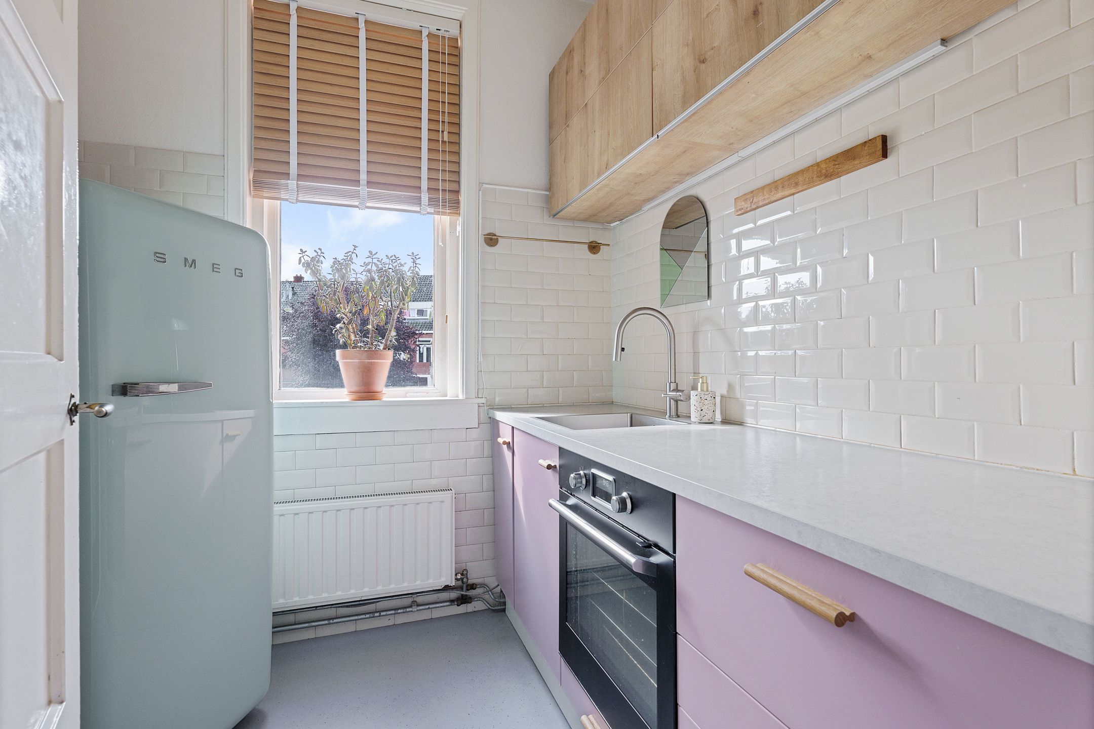 Photo 3 of Waldeck-Pyrmontstraat 11-A