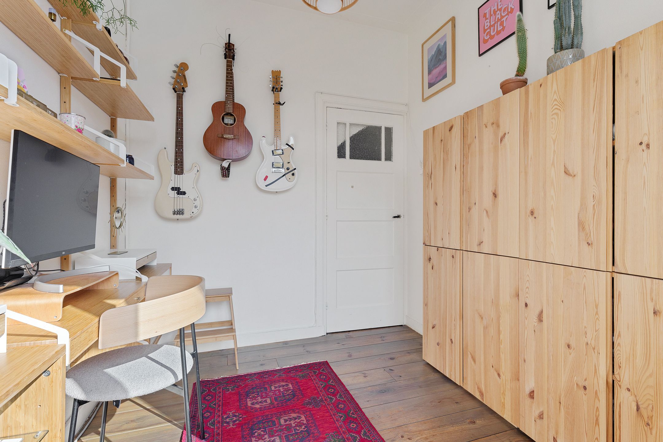 Photo 24 of Waldeck-Pyrmontstraat 11-A