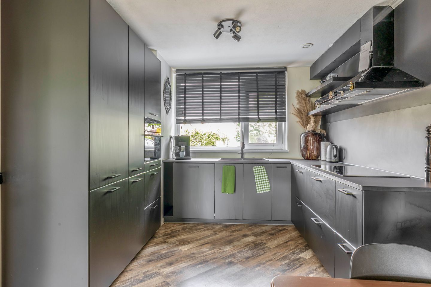 Photo 4 of Stuurboord 30