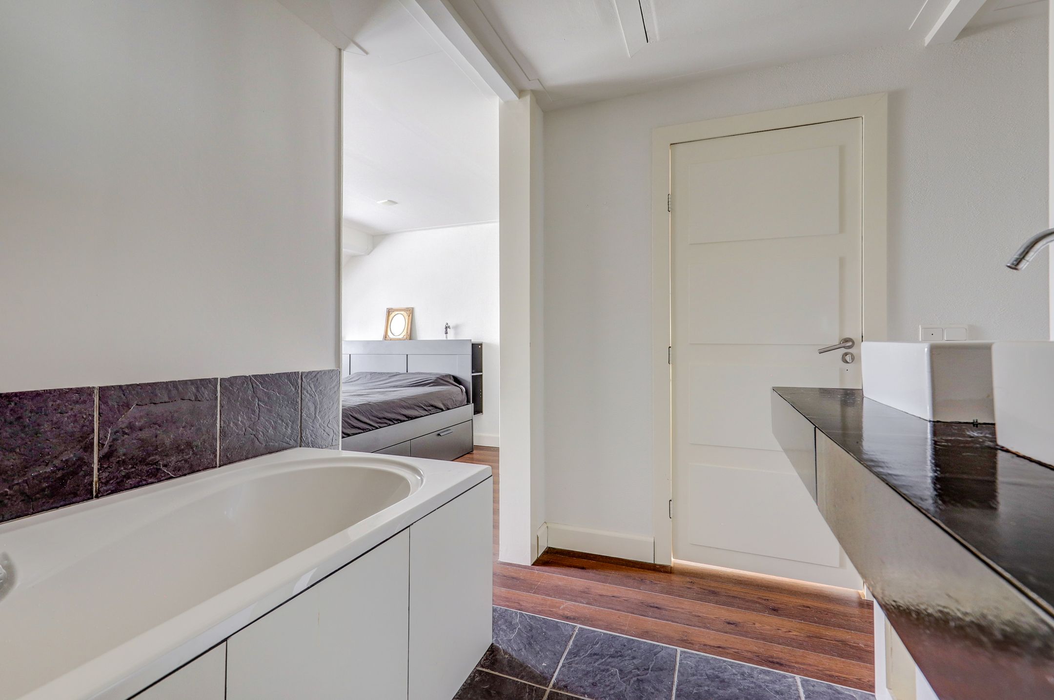 Foto 24 van Sloetstraat 131