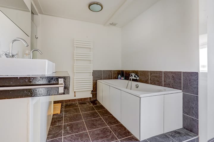 Foto 25 van Sloetstraat 131