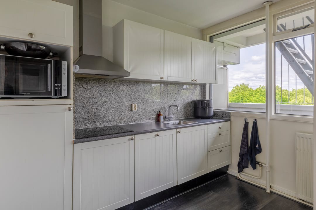 Photo 16 of Curieplaats 331