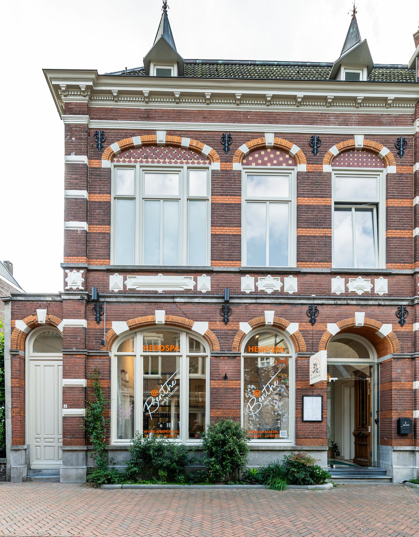 View photo 1 of Leijsenhoek 2