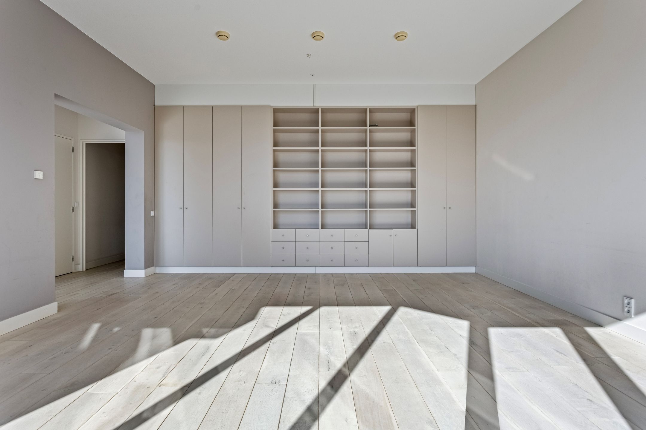 Foto 6 van Anna van Buerenplein 65