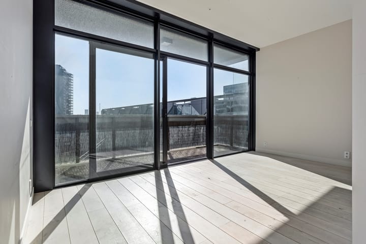 Foto 9 van Anna van Buerenplein 65