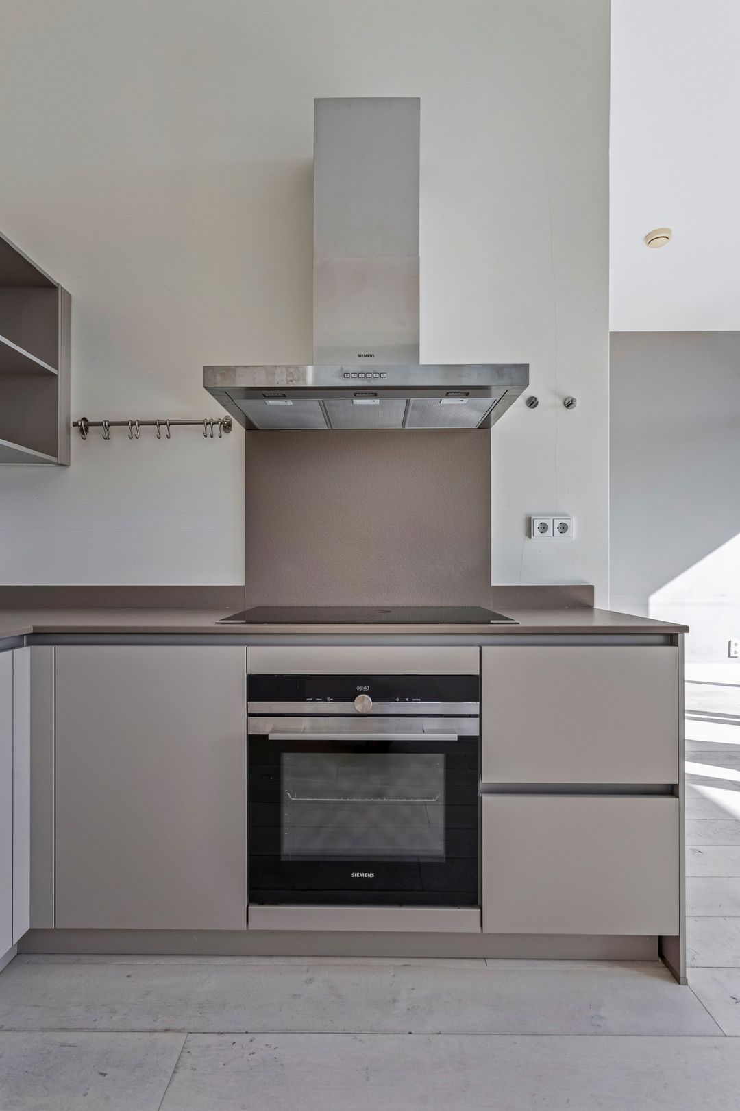 Foto 13 van Anna van Buerenplein 65