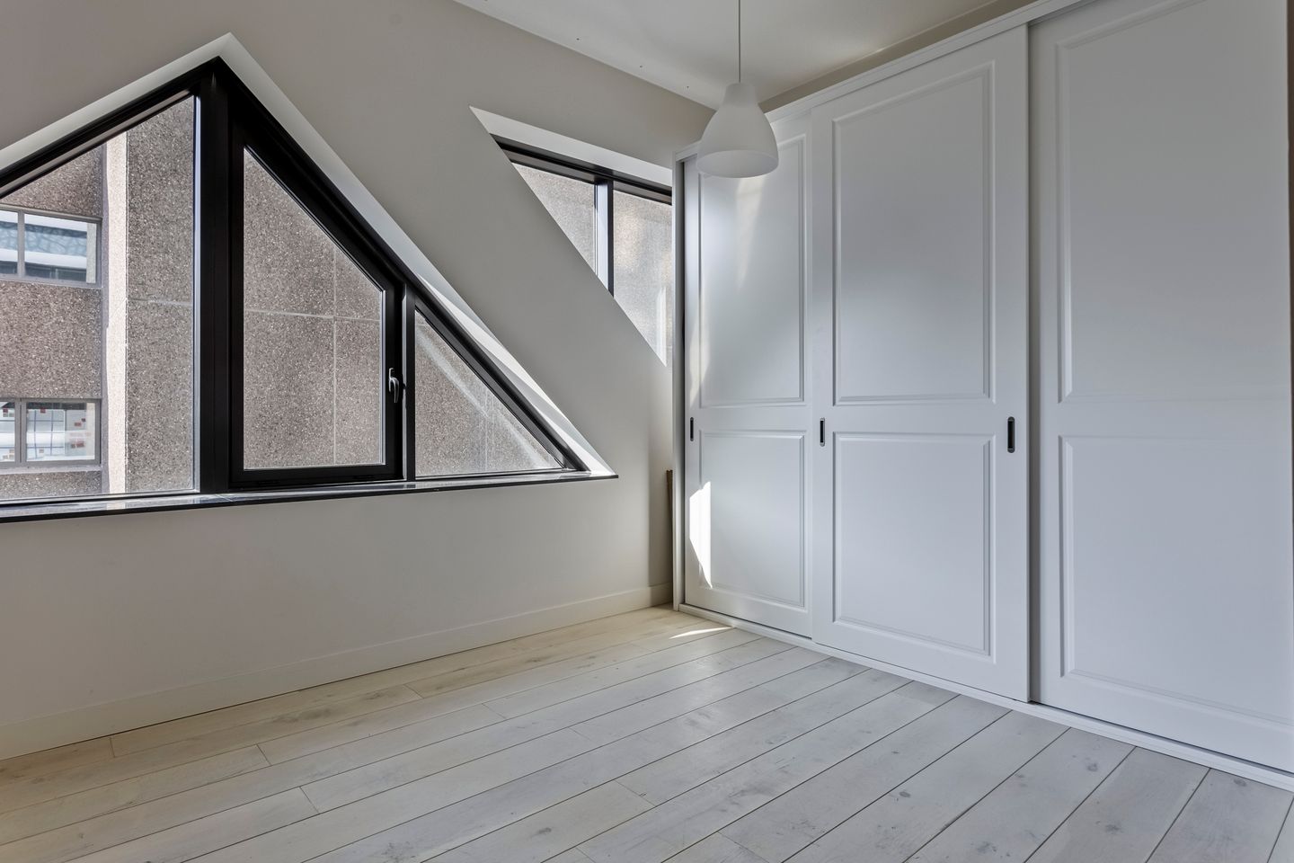 Foto 20 van Anna van Buerenplein 65