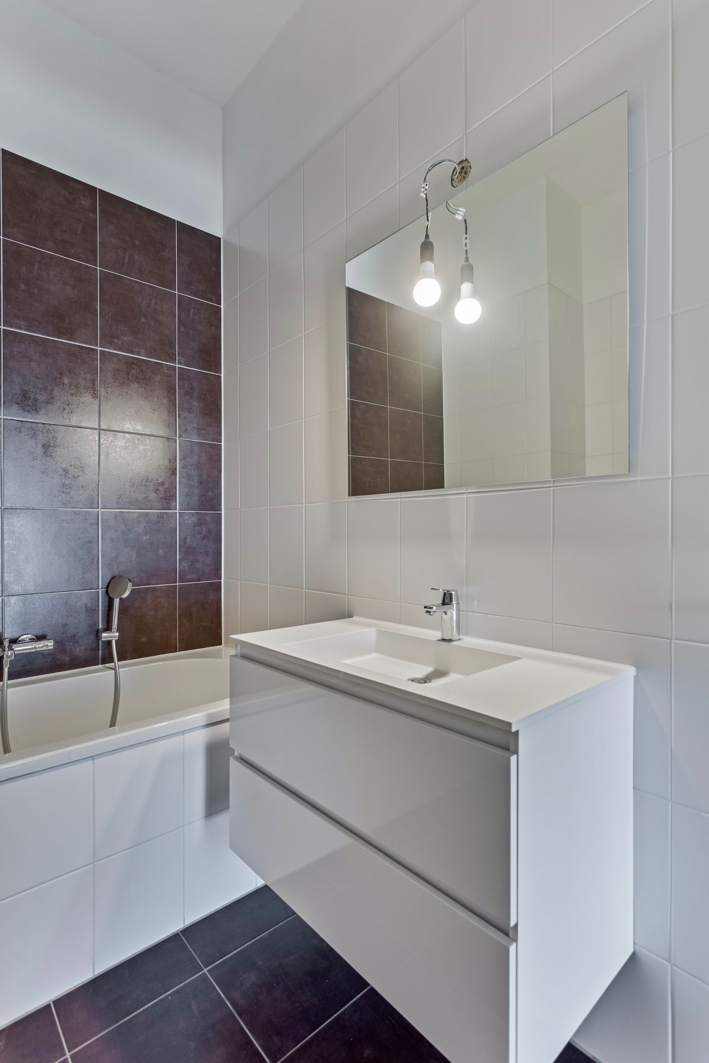 Foto 24 van Anna van Buerenplein 65