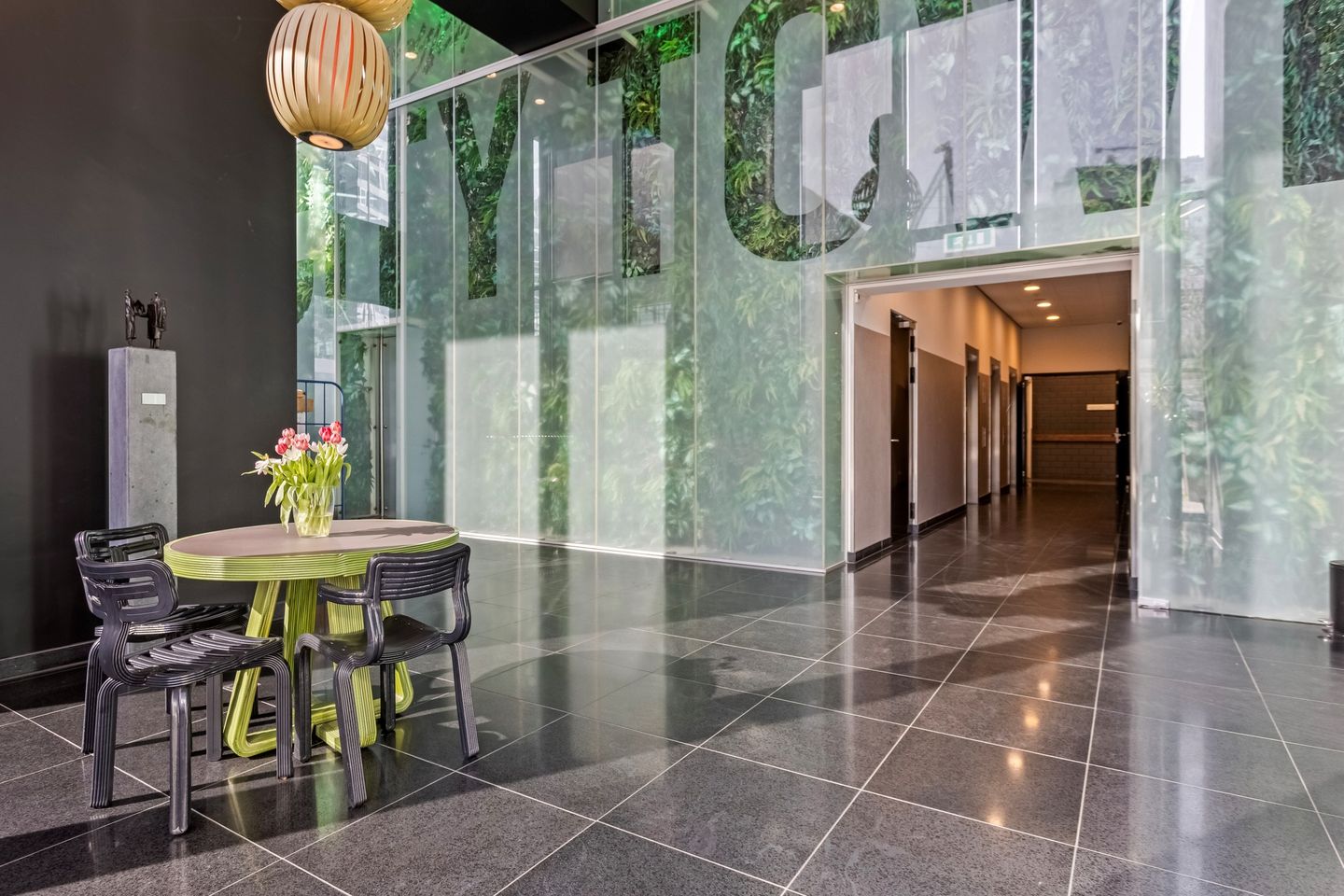 Foto 44 van Anna van Buerenplein 65