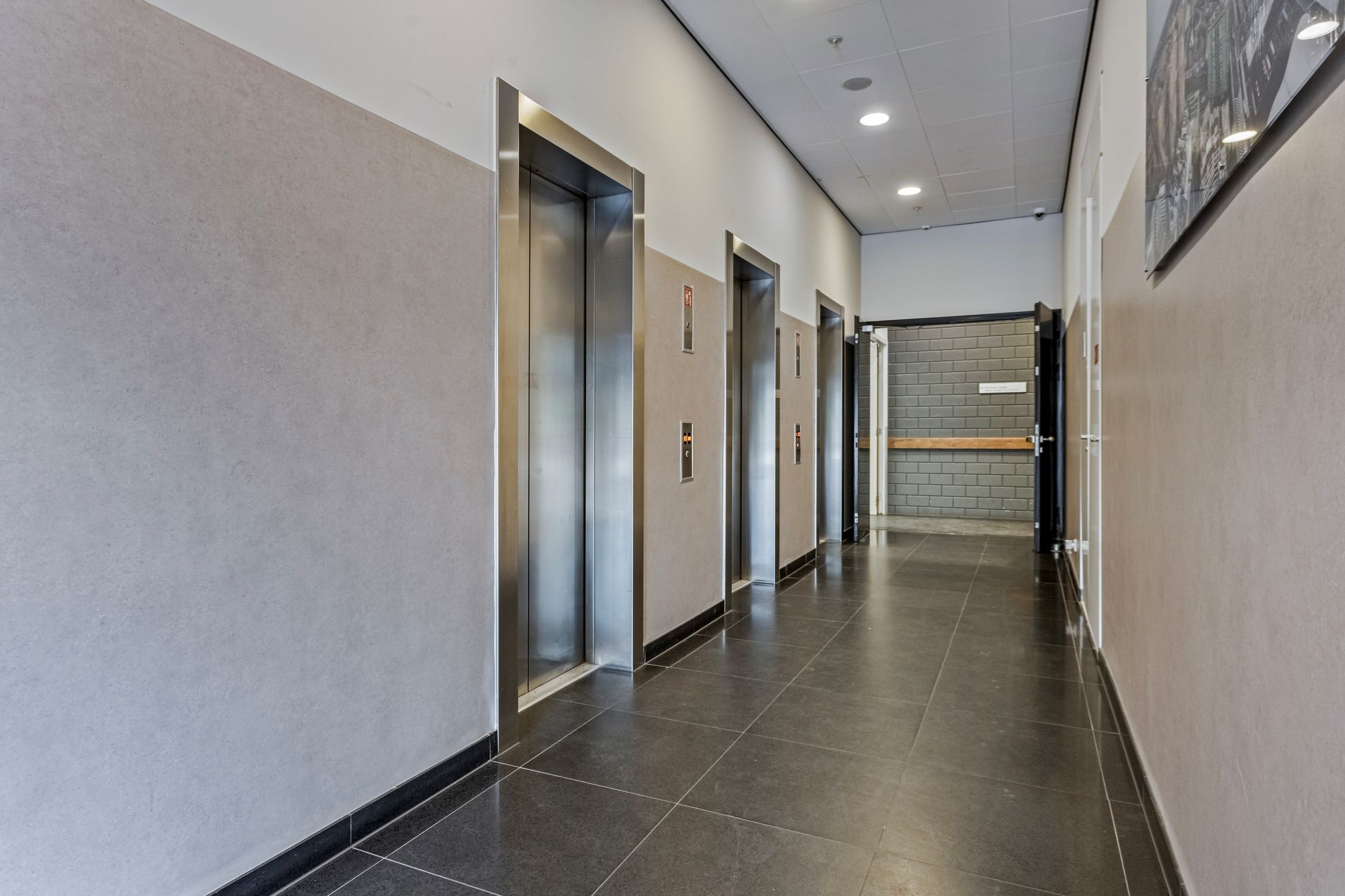 Foto 45 van Anna van Buerenplein 65