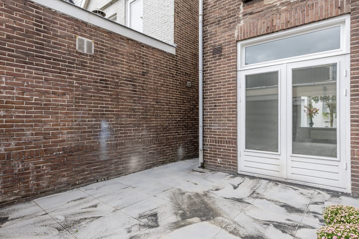 Photo 36 of Tuinstraat 19