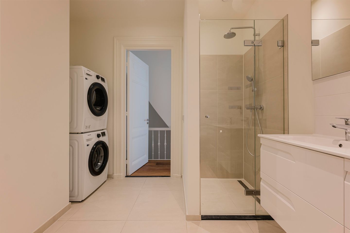 Foto 34 van Frans van Mierisstraat 46-H