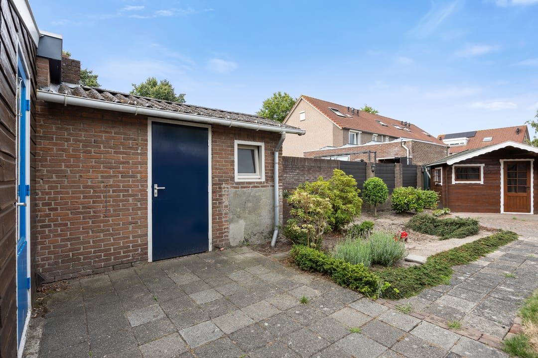 Foto 26 van August Sniedersstraat 6