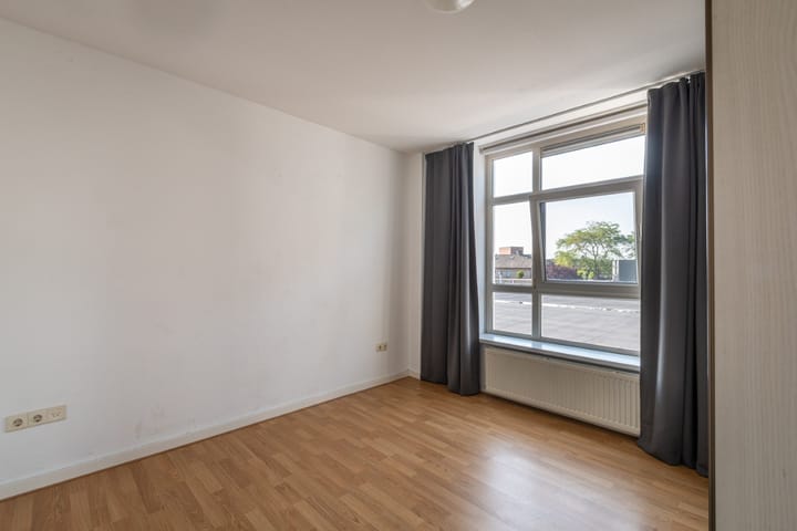 Photo 8 of Grotestraat 57-01