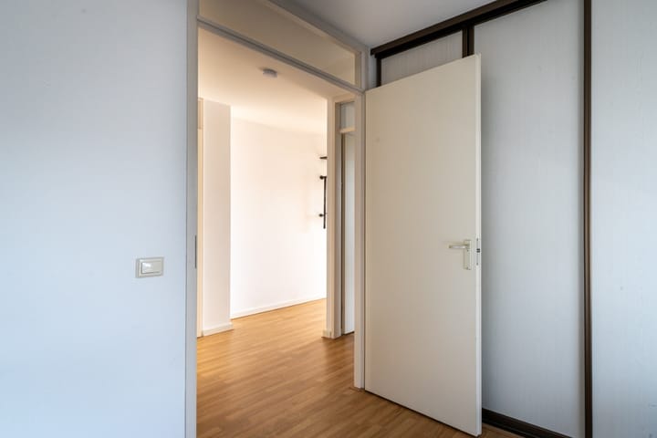 Photo 9 of Grotestraat 57-01