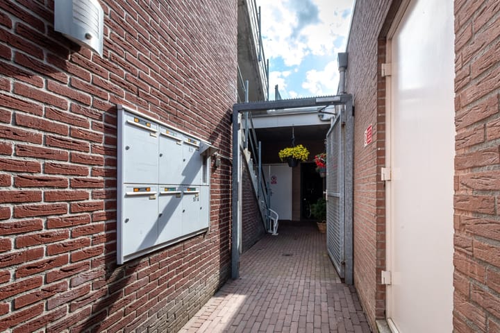Photo 14 of Grotestraat 57-01