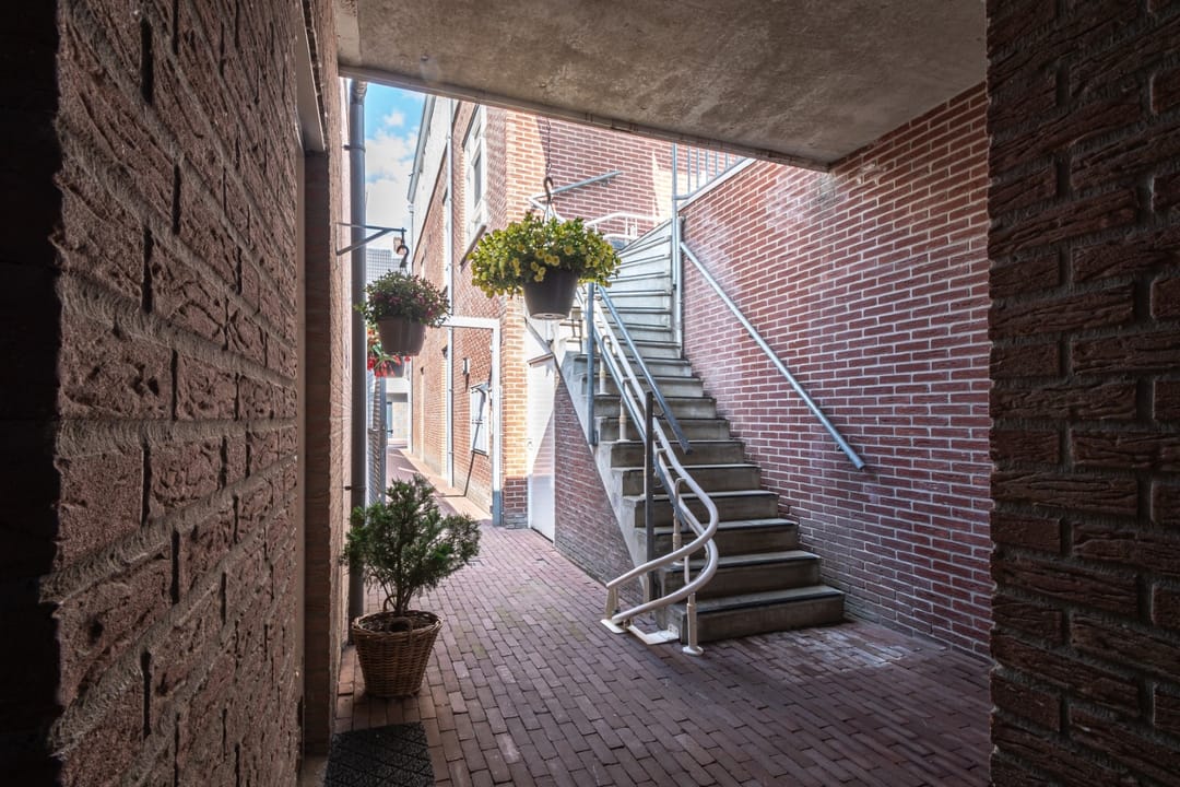 Photo 16 of Grotestraat 57-01