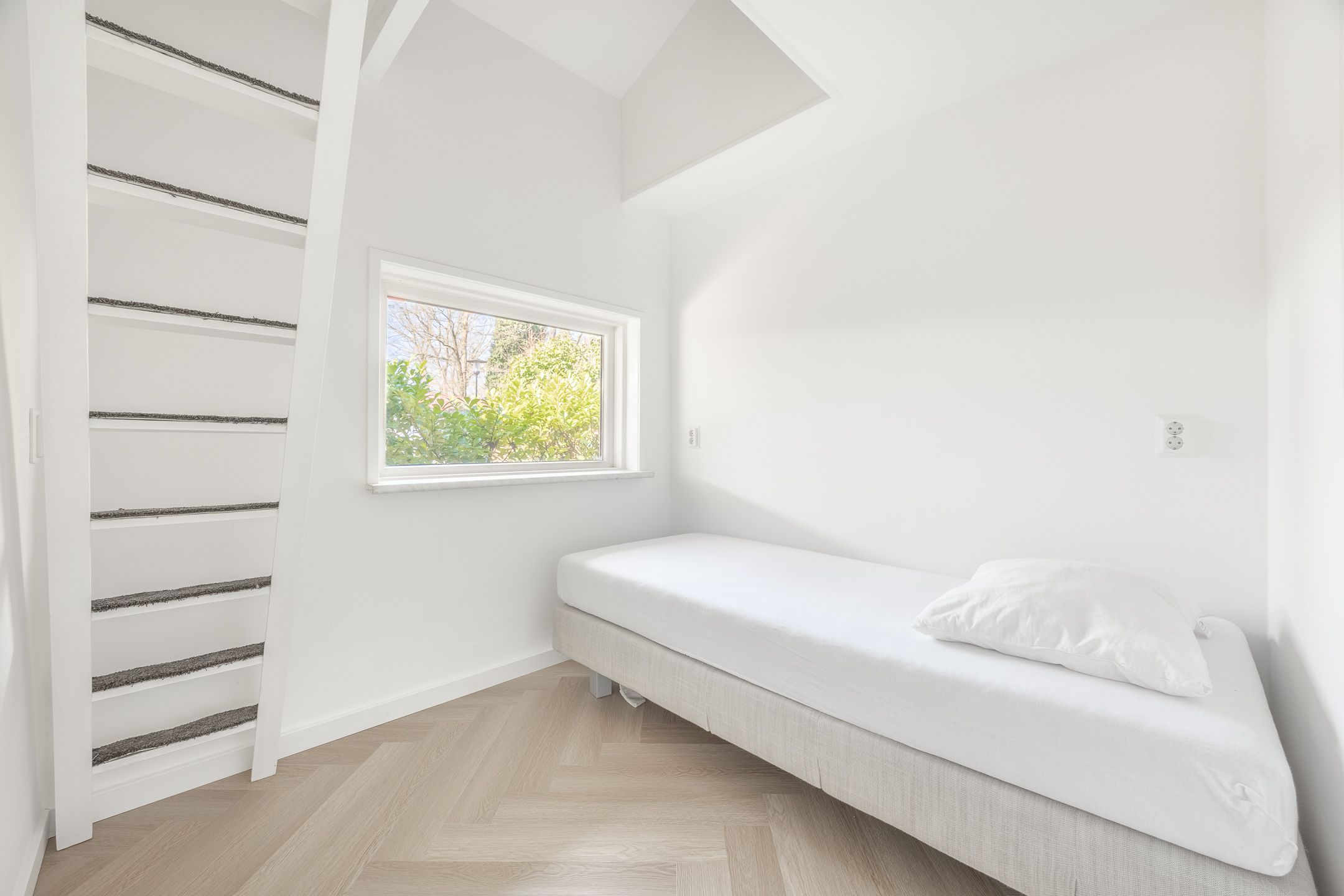 Foto 15 van Korhoenlaan 2-176