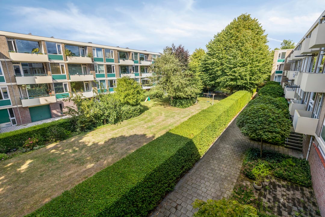 Foto 32 van Kamperfoelielaan 3